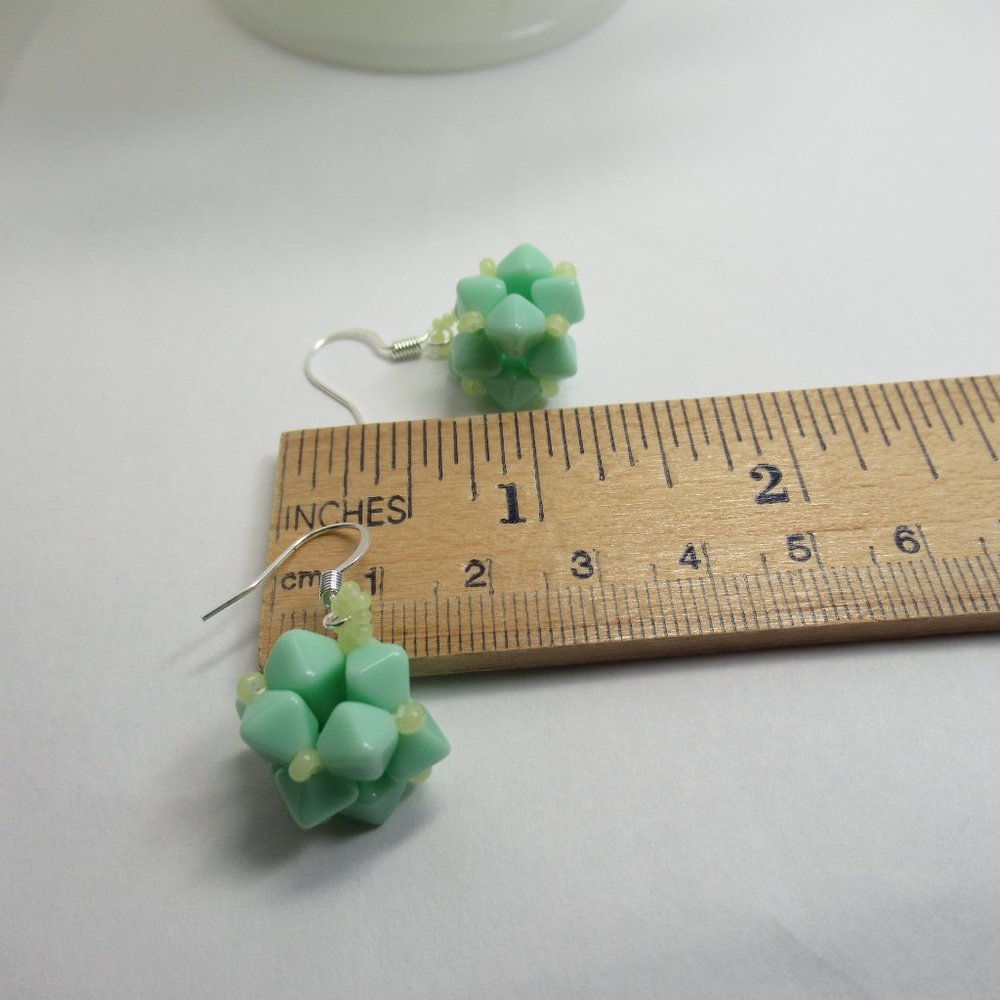 Uranium glass beaded bead earrings - Picture 10 of 16